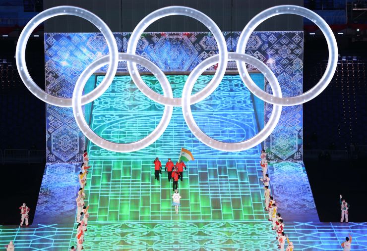 पॅरिस ऑलिंपिक : सीन नदीपात्रात रंगला अभूतपूर्व उद्घाटन सोहळा, 'या' भारतीय खेळाडूंवर असेल नजर